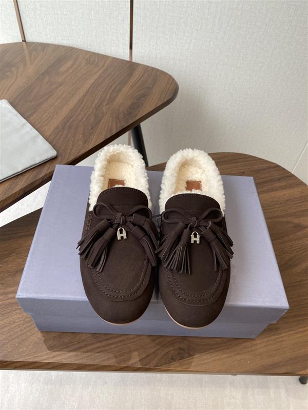 2025126112128546 310